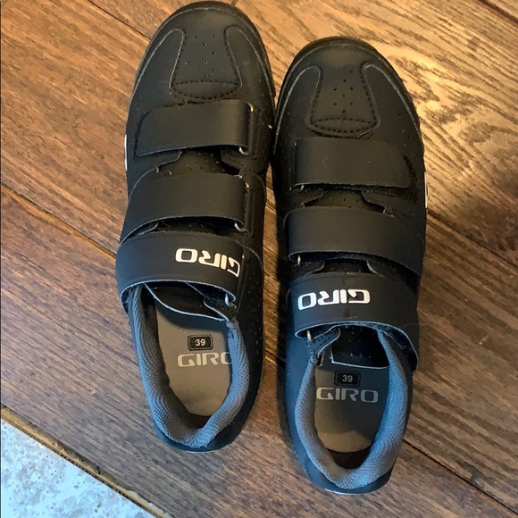 Giro Shoes - Giro indoor spin shoes